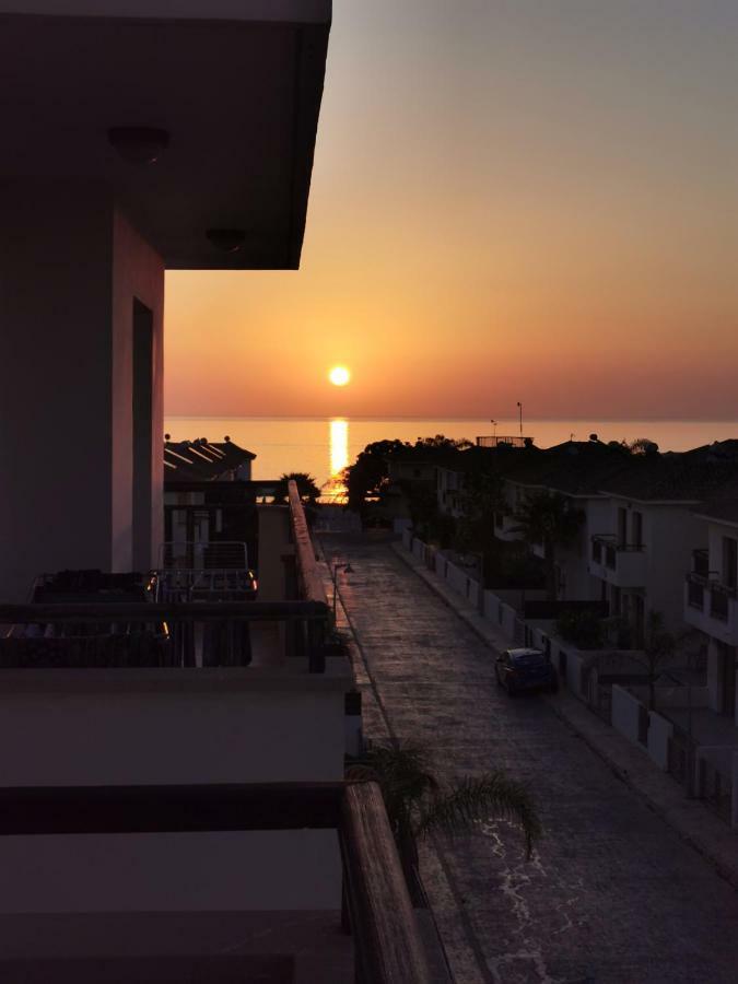 Sea View Apartment Protaras Dış mekan fotoğraf