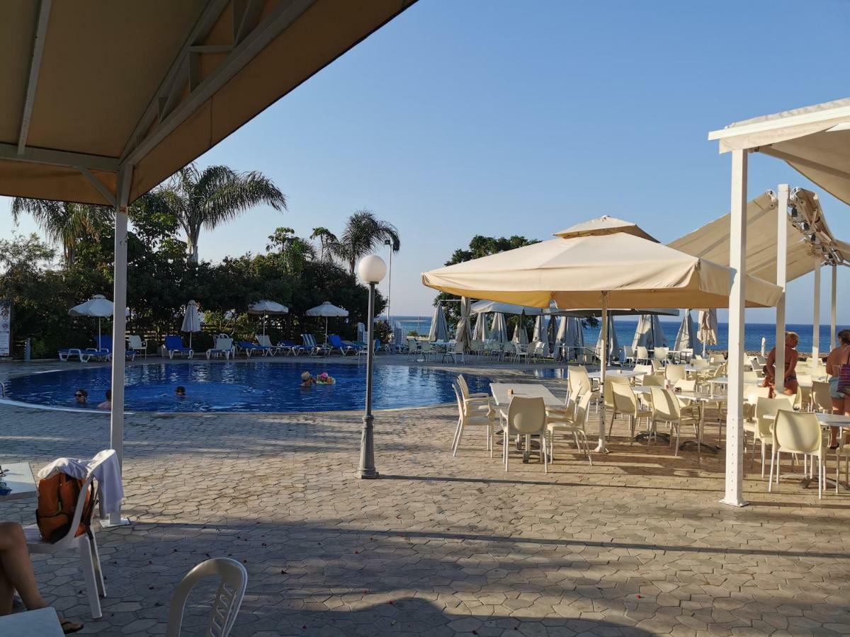 Sea View Apartment Protaras Dış mekan fotoğraf