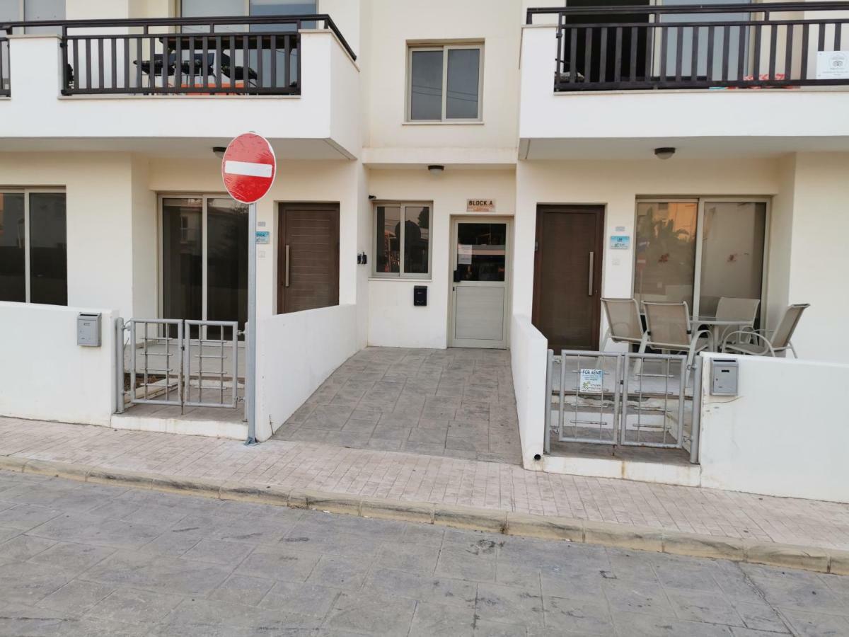 Sea View Apartment Protaras Dış mekan fotoğraf